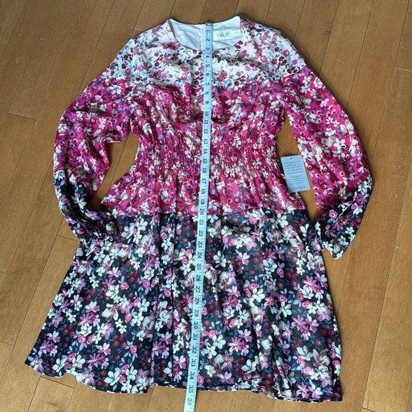 NWT Eliza J Floral Dress in 8 - Picture 2 of 6